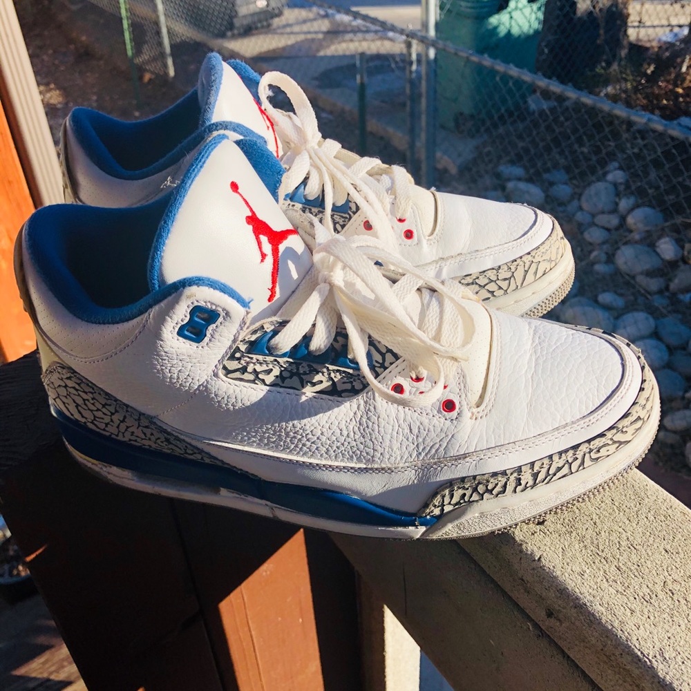 Air Jordan True Blue 3s